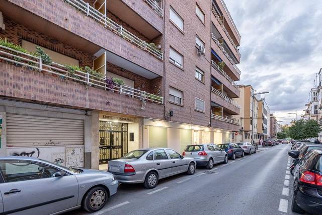 Piso en Venta en Calle del Mirlo, 9 en Pajaritos
