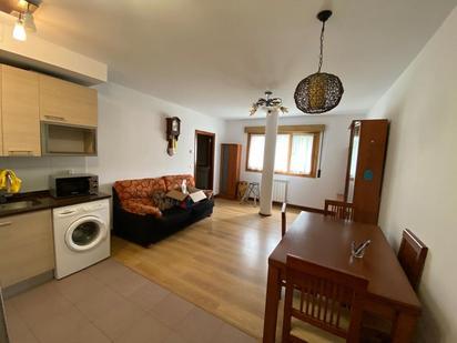 Sala d'estar de Pis en venda en Berrobi amb Balcó