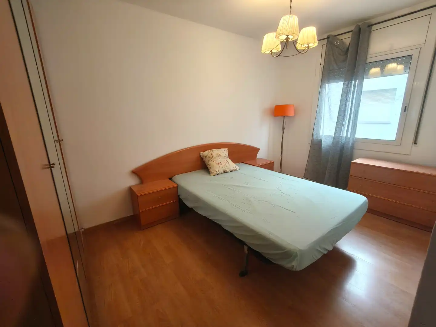 Bedroom of Flat for sale in Pineda de Mar  with Parquet flooring, Terrace and Furnished