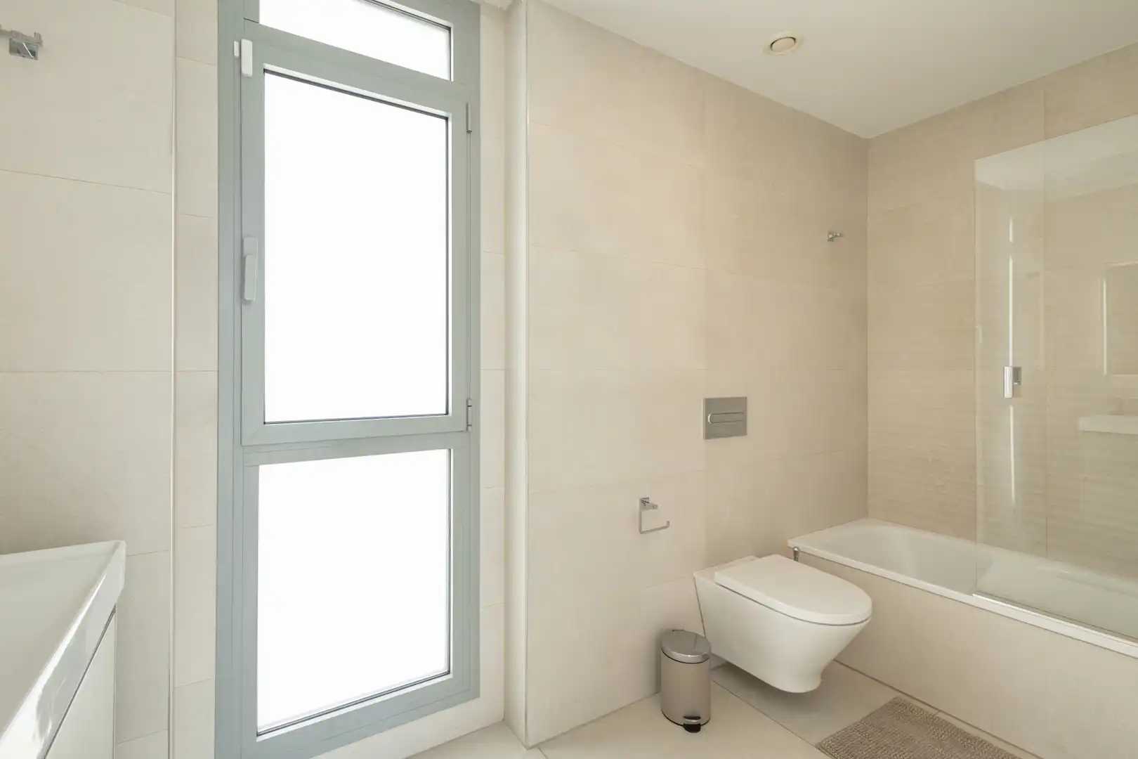 Bathroom of Attic for sale in Marbella  with Air Conditioner, Heating and Terrace