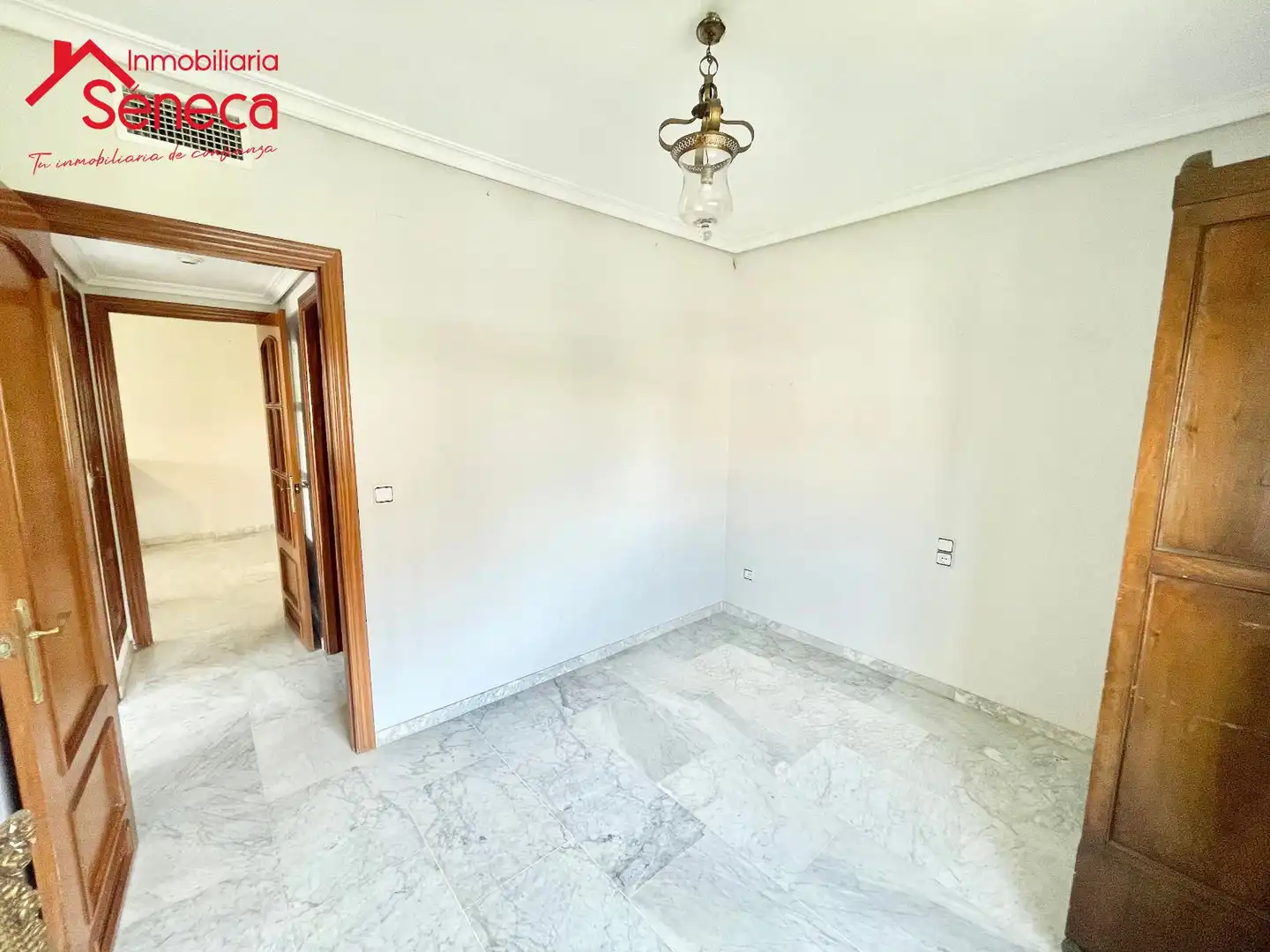 Schlafzimmer von Wohnung zum Verkauf in Córdoba mit Klimaanlage, Heizung und Terrasse