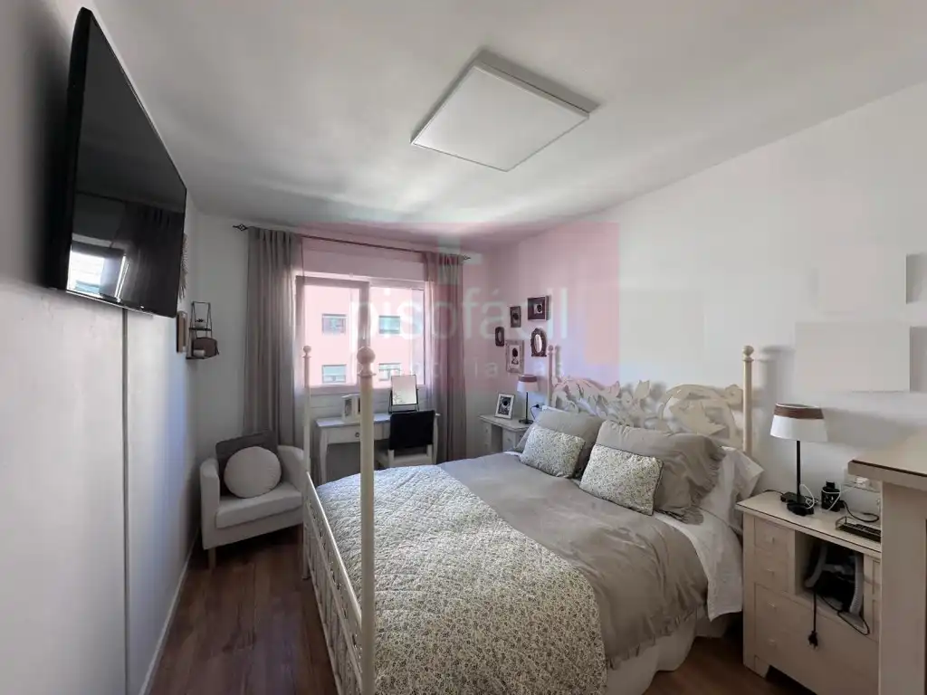 Bedroom of Flat for sale in Lugo