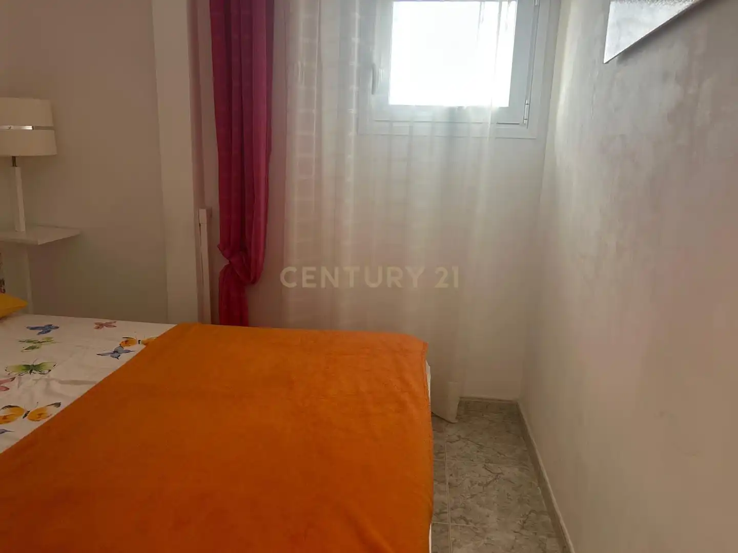 Habitación de Apartamento en venta en Calpe / Calp con Aire acondicionado, Jardín privado y Microondas