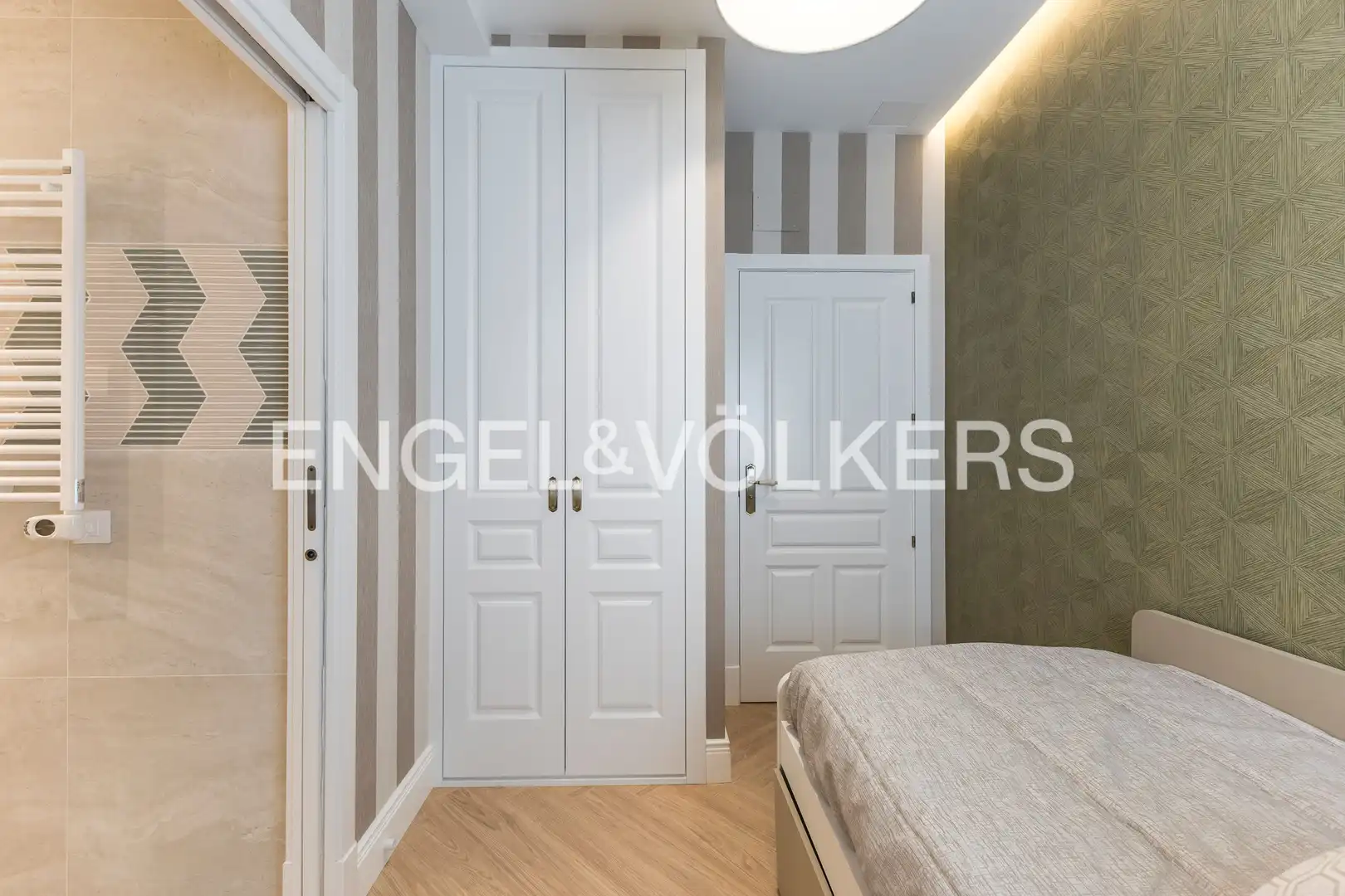 Piso con ascensor en venta en Calle de Guzmán el Bueno, imagen 30