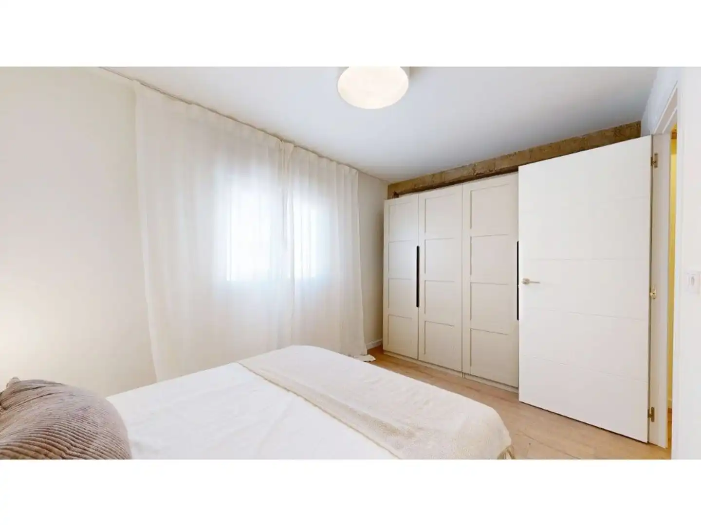 Habitación de Piso en venta en Valencia con Aire acondicionado, Terraza y Amueblado