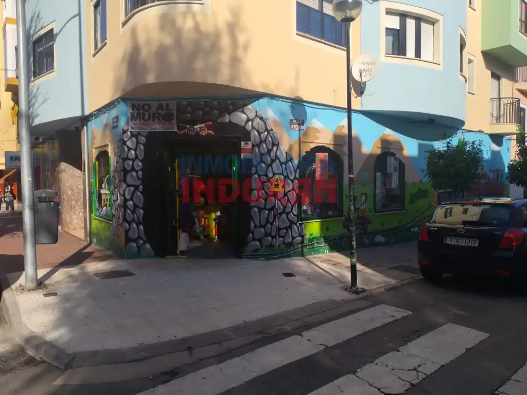 Gewerbefläche zum Verkauf in Navalmoral de la Mata