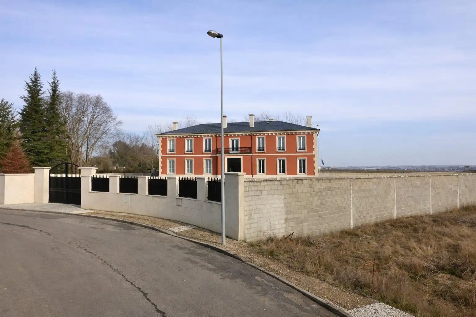 Villa con piscina in vendita a Villamayor, imagen 3