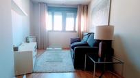 Living room of Flat to rent in  Madrid Capital  with Air Conditioner, Heating and Parquet flooring