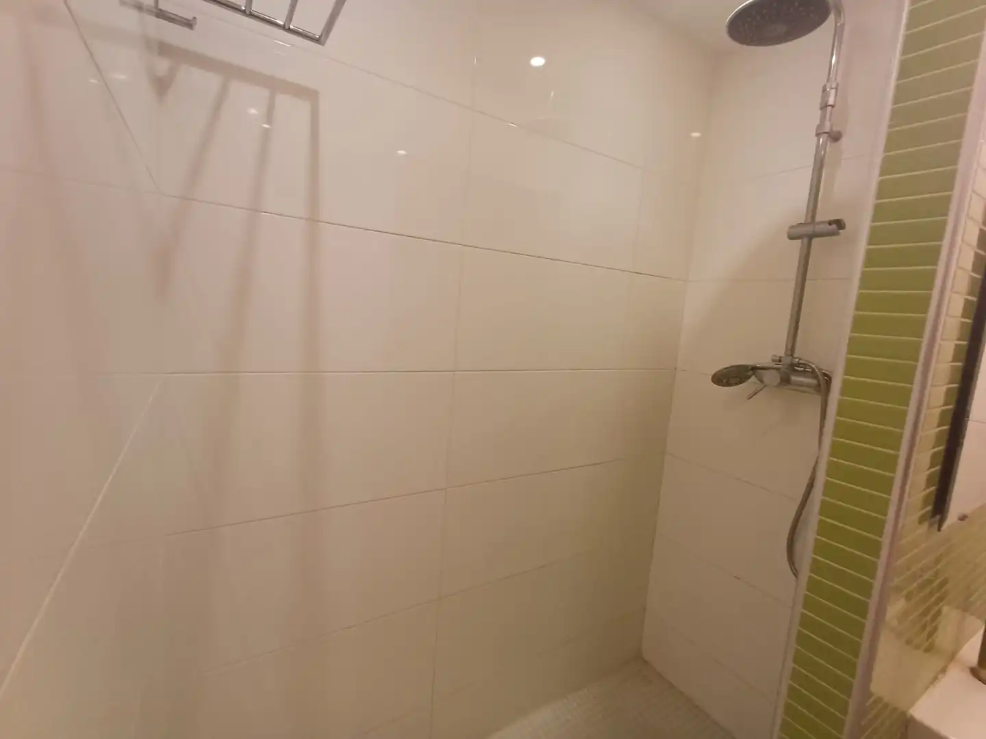 Bathroom of Flat for rent in Barcelona  with Heating, Parquet flooring and Furnished