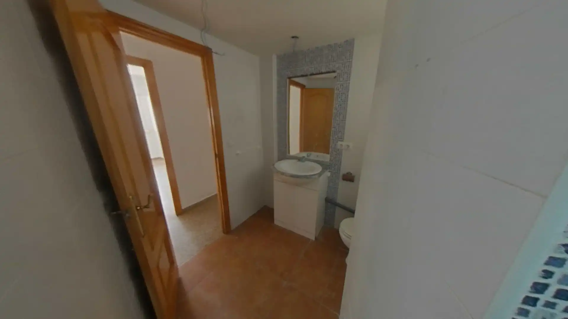 Baño de Piso en venta en Yátova con Balcón