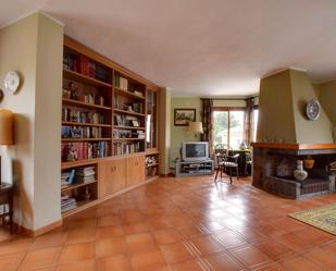 Sala d'estar de Casa o xalet en venda en Betxí amb Calefacció, Terrassa i Traster