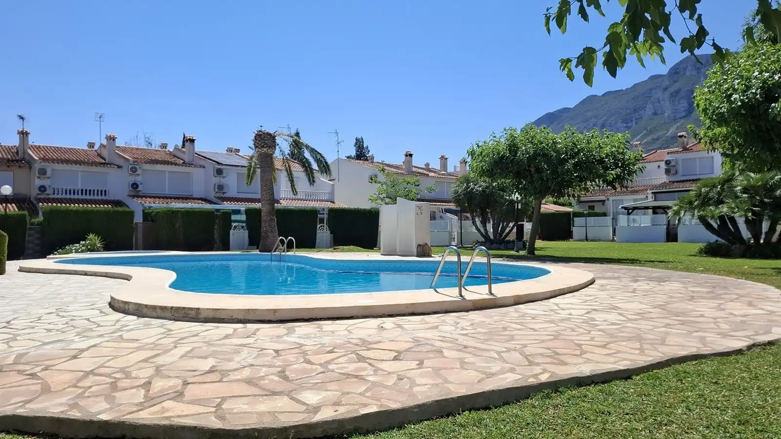 Piscina de Planta baja en venta en Dénia con Terraza