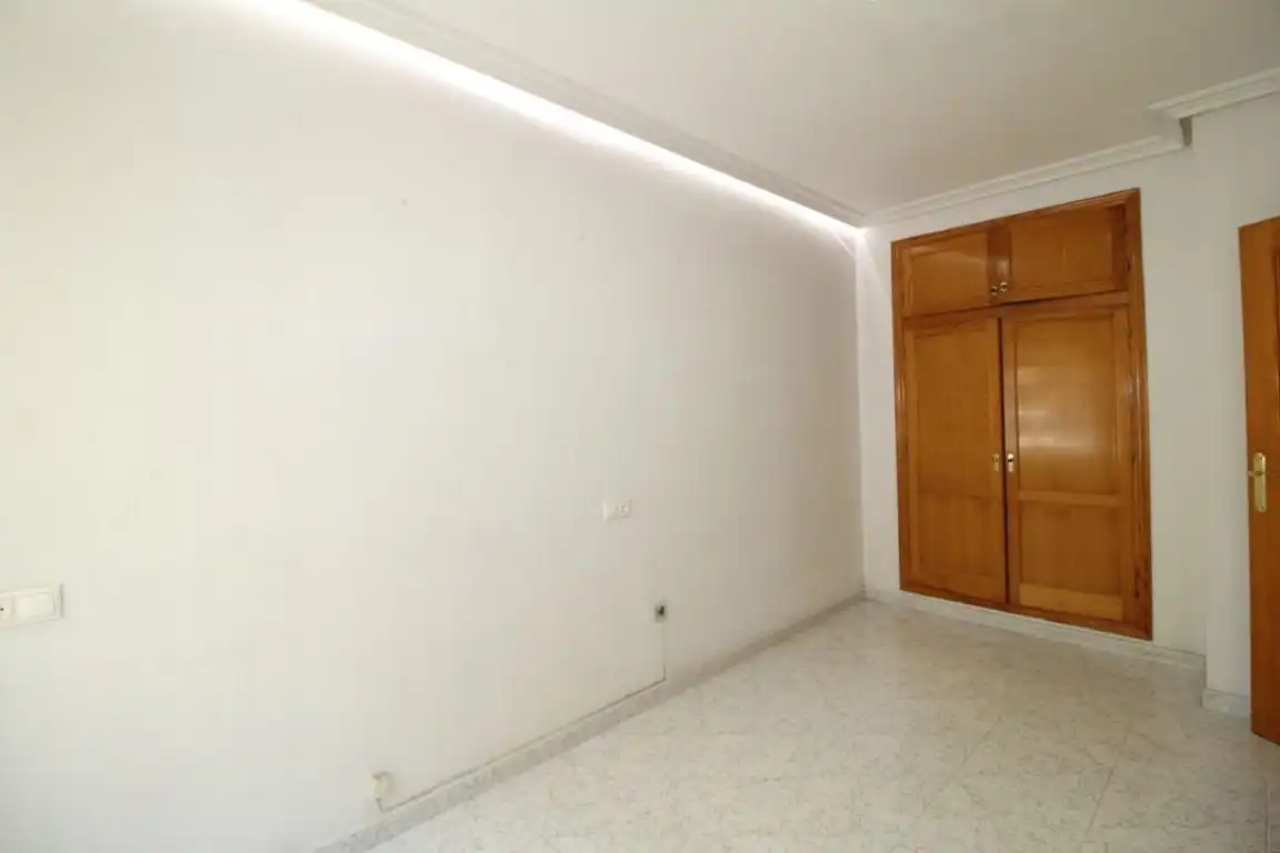 Planta baja en venta en Torrevieja con Terraza