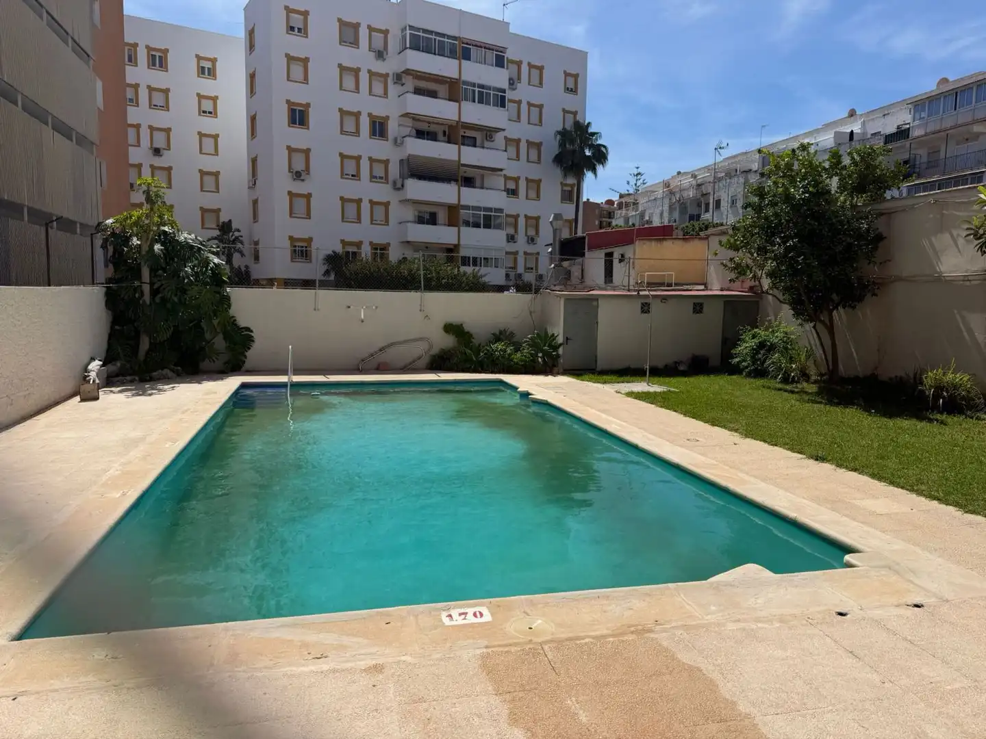 Piscina de Pis en venda en Torremolinos amb Aire condicionat, Terrassa i Piscina comunitària