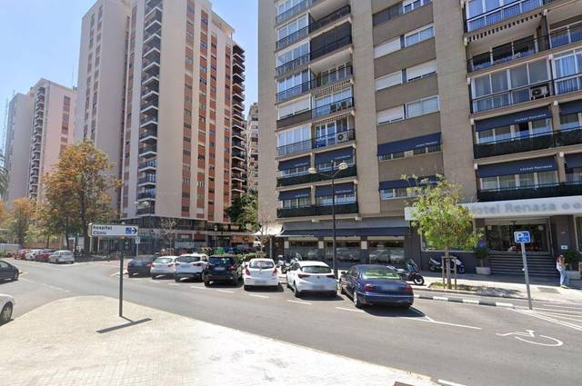 Garaje en Venta en Ciutat Universitària