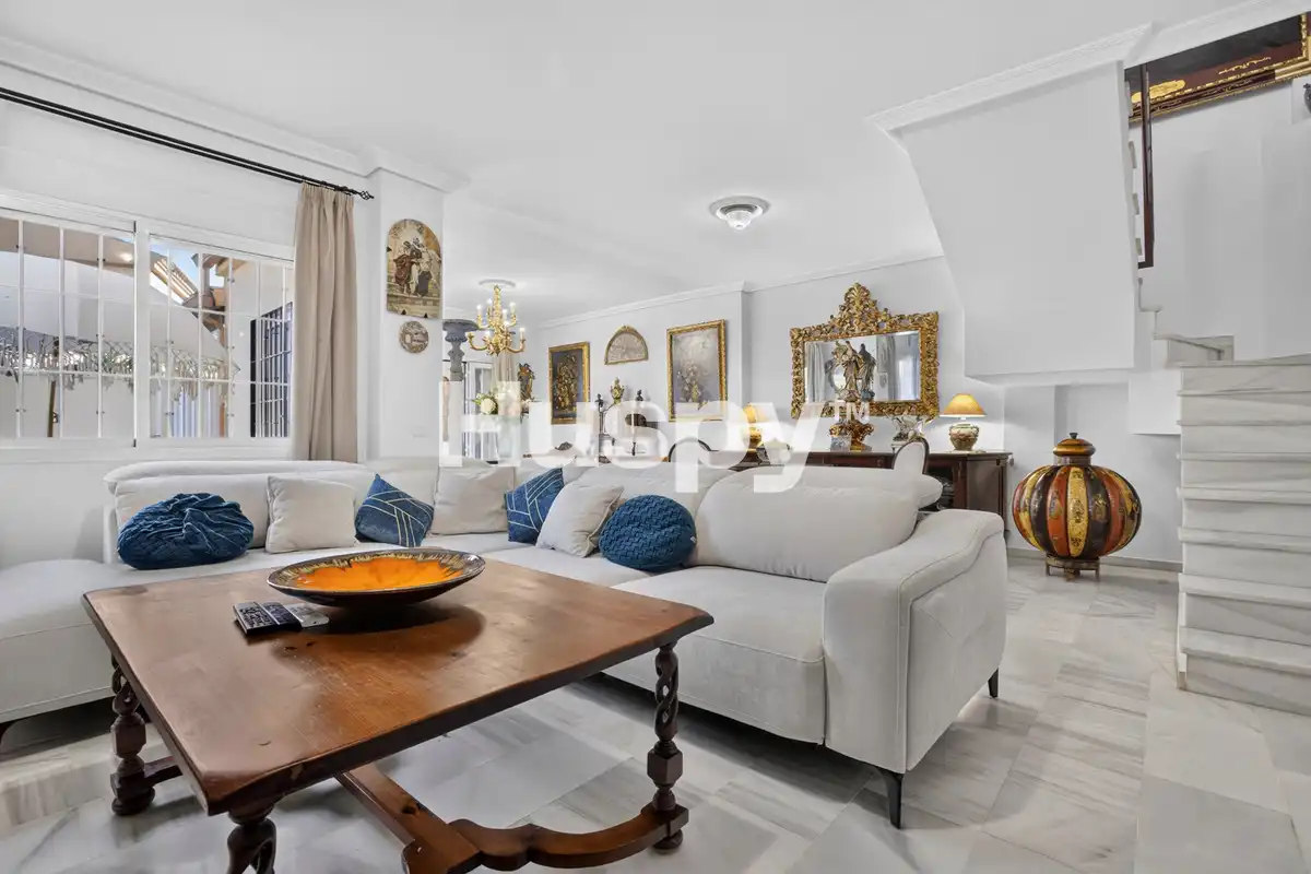 Semi-detached house with terrace for sale in Calle Menorca, imagen 9