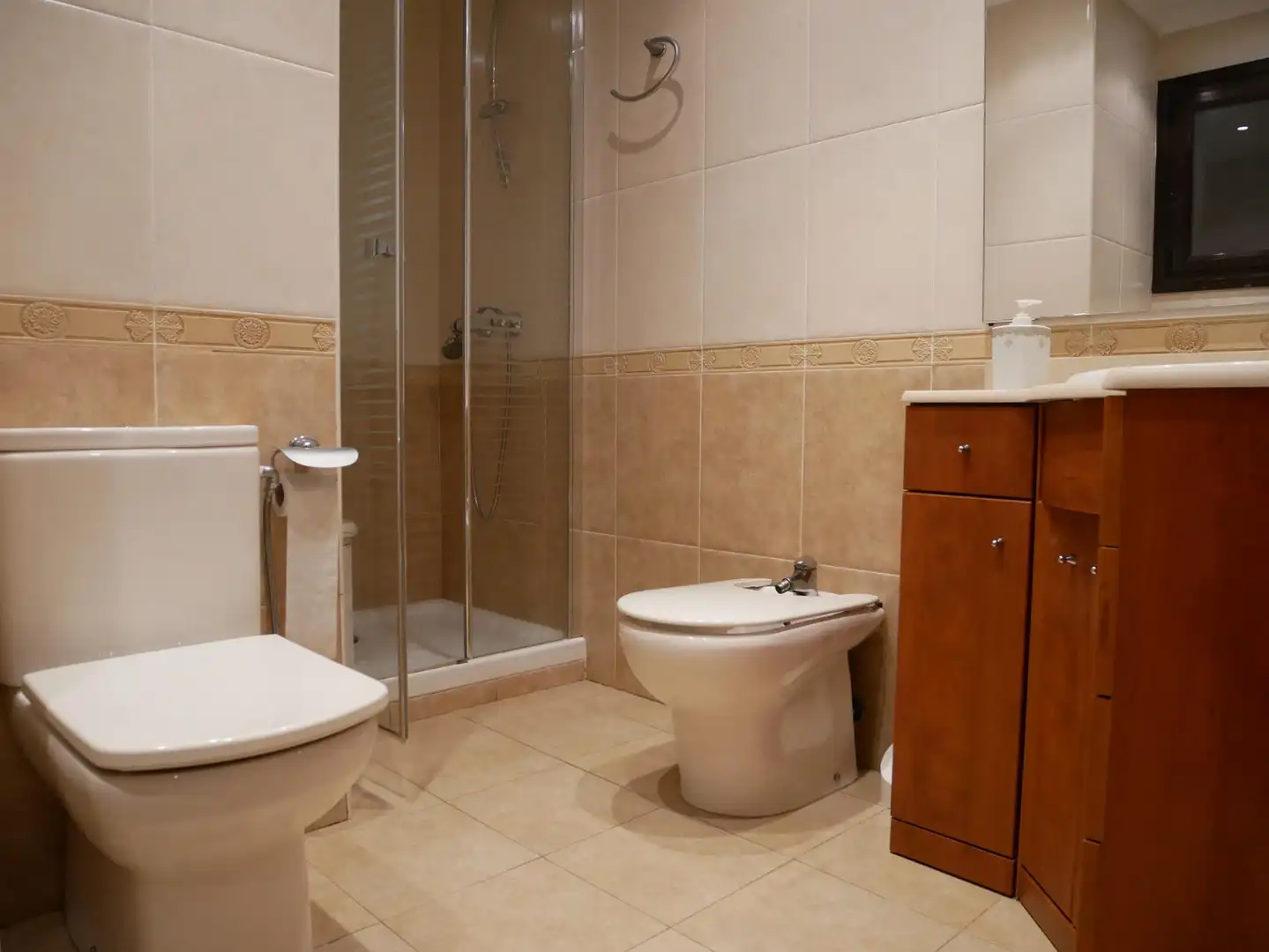 Baño de Piso en venta en Basauri  con Calefacción y Balcón