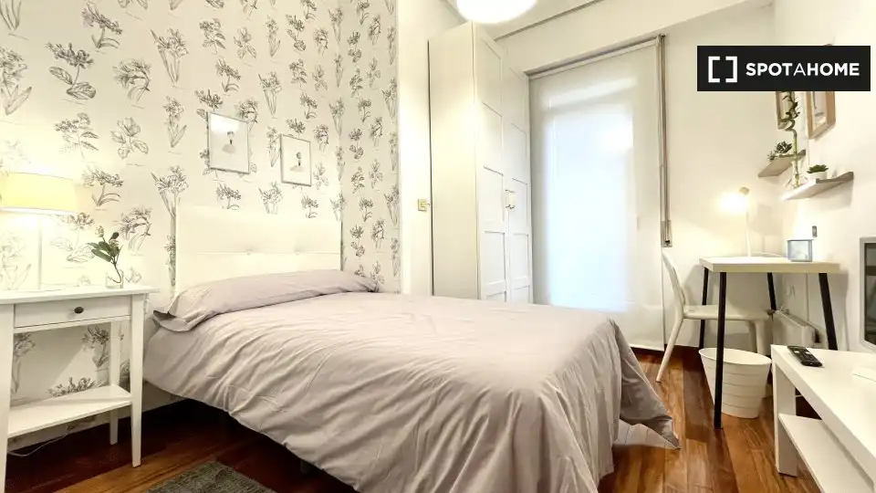 Habitación de Piso para compartir en Bilbao  con Aire acondicionado, Terraza y Amueblado
