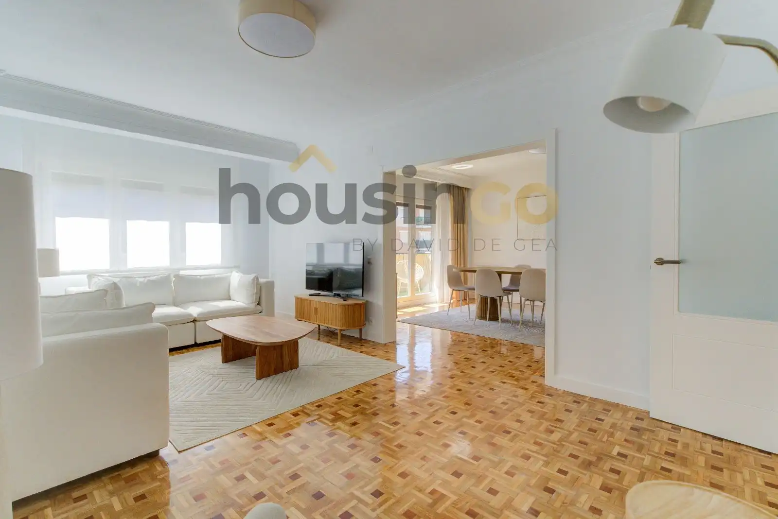 Living room of Flat for rent in Madrid  with Air Conditioner, Parquet flooring and Terrace