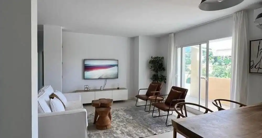 Sala de estar de Ático de alquiler en Marbella con Aire acondicionado, Terraza y Piscina