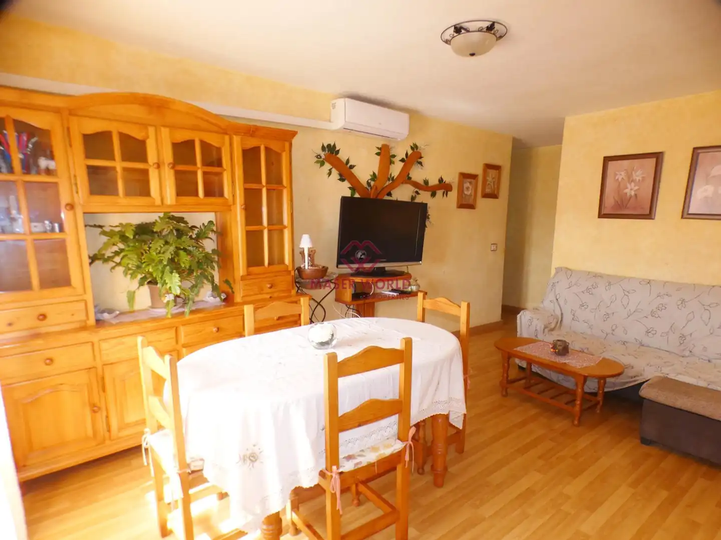Sala de estar de Apartamento en venta en Mazarrón con Aire acondicionado, Parquet y Amueblado