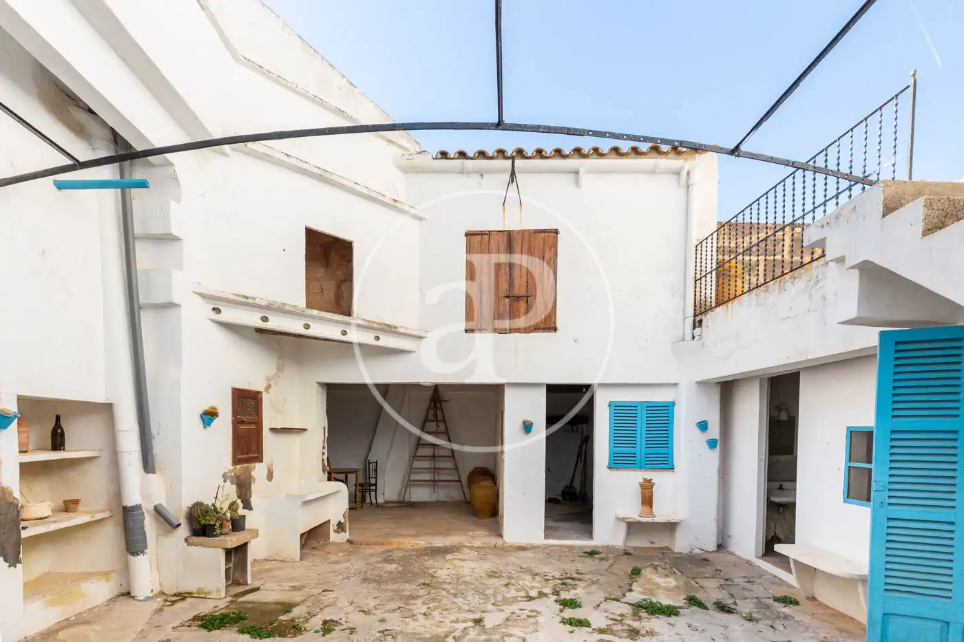 Vista exterior de Casa adosada en venda en Llucmajor amb Jardí privat i Terrassa