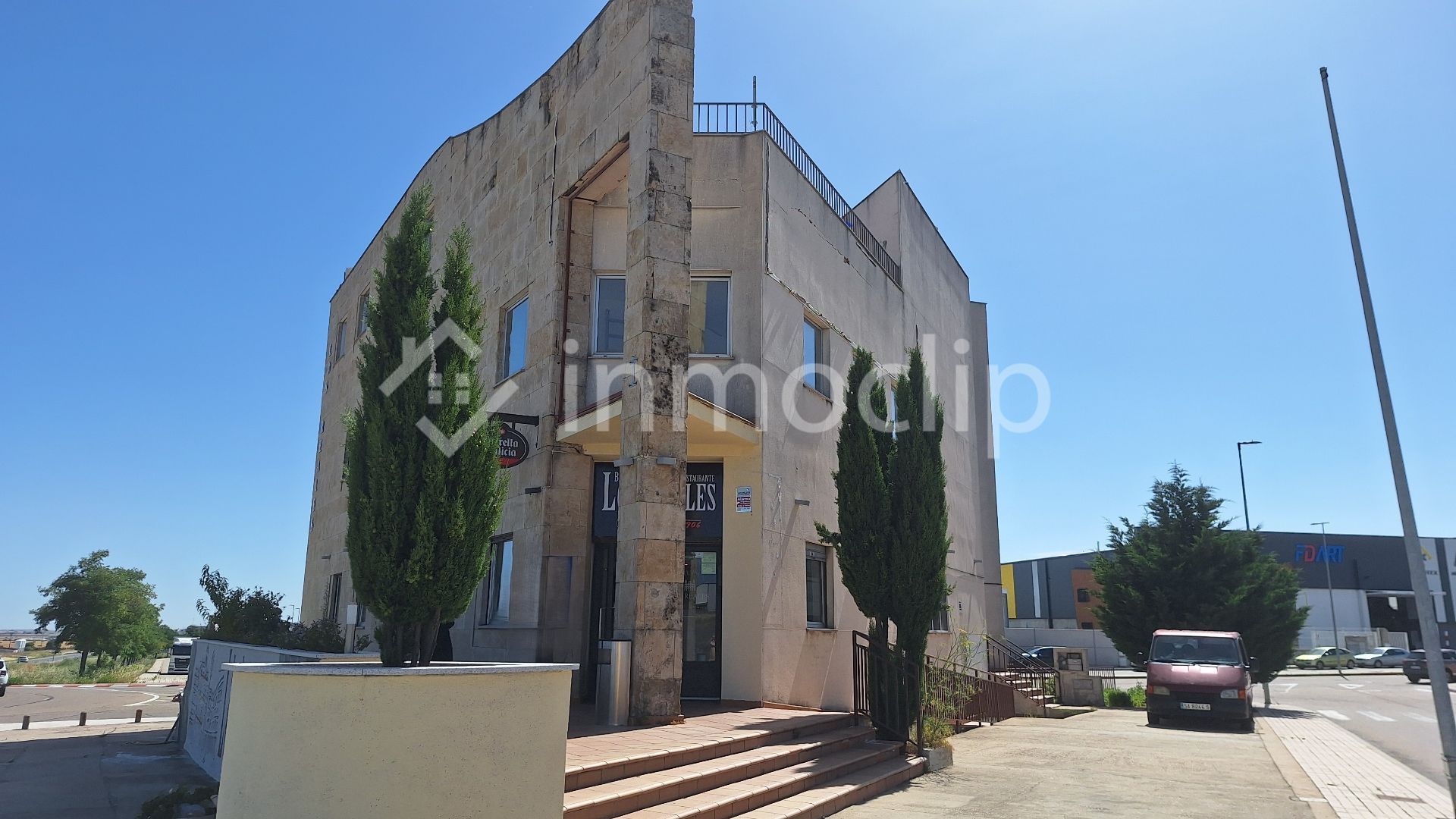 Exterior view of Building for sale in Castellanos de Moriscos
