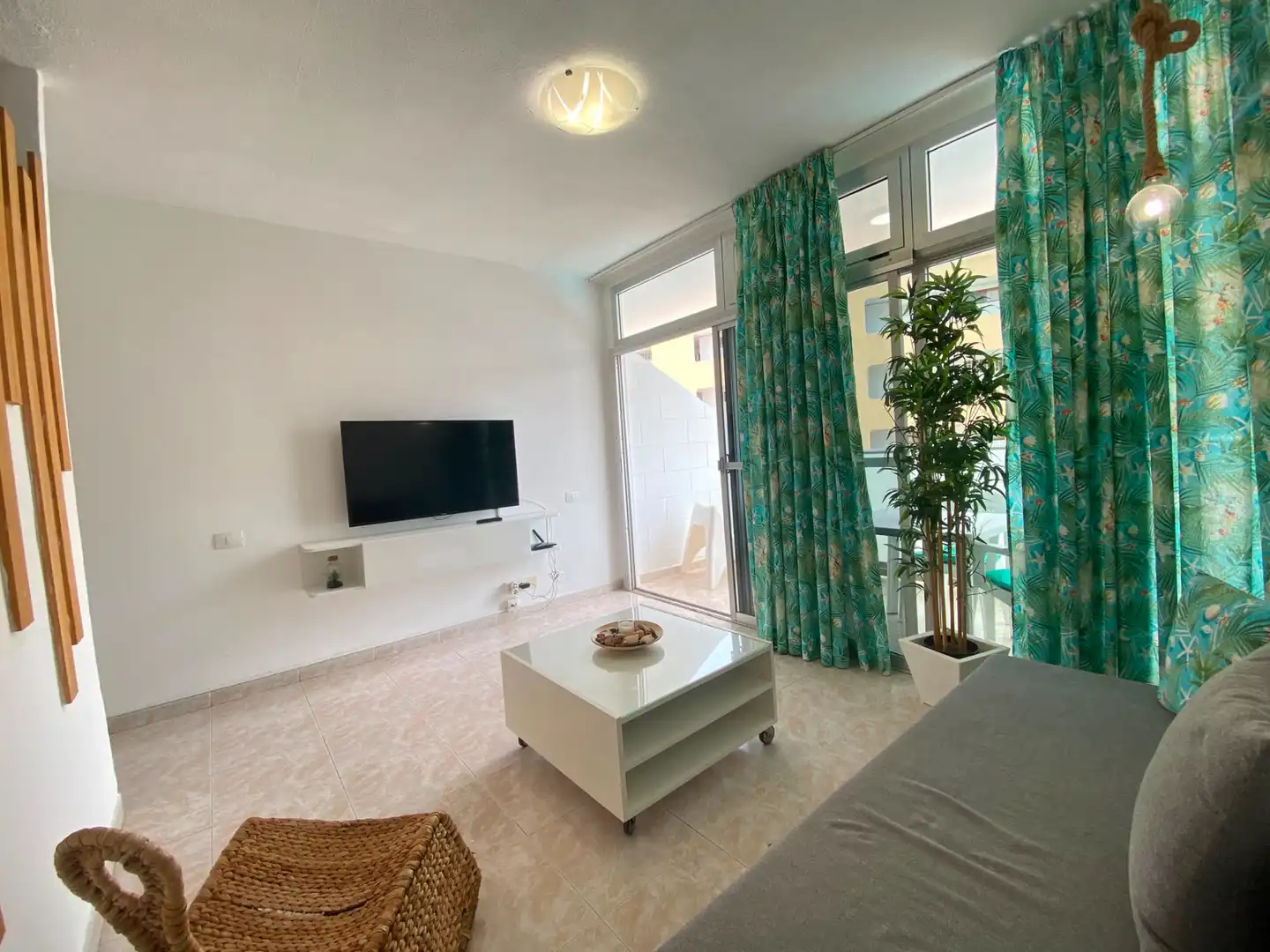 Living room of Flat for sale in San Bartolomé de Tirajana  with Private garden, Terrace and Furnished