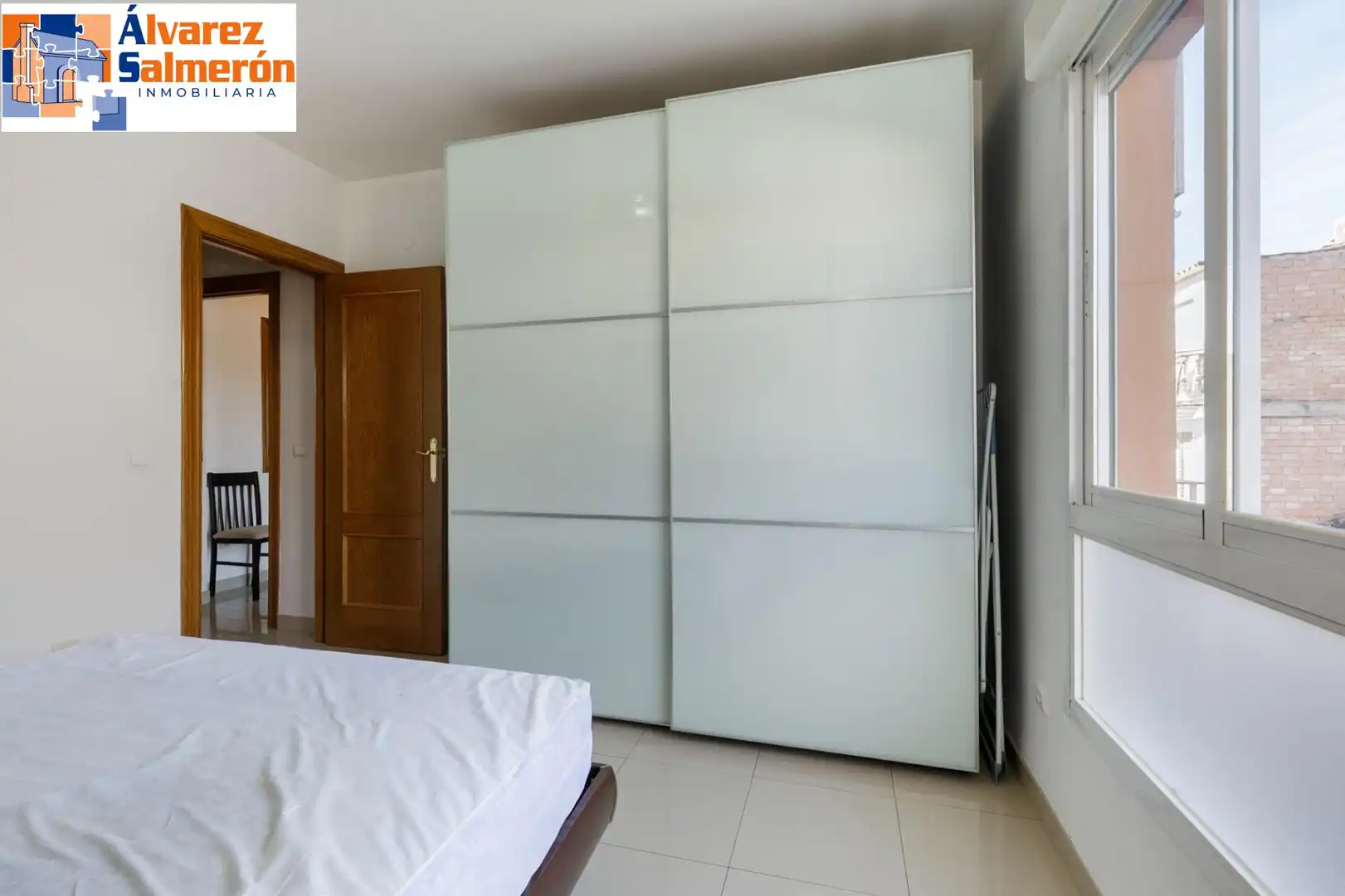 Habitación de Piso en venta en Armilla con Calefacción, Amueblado y Balcón