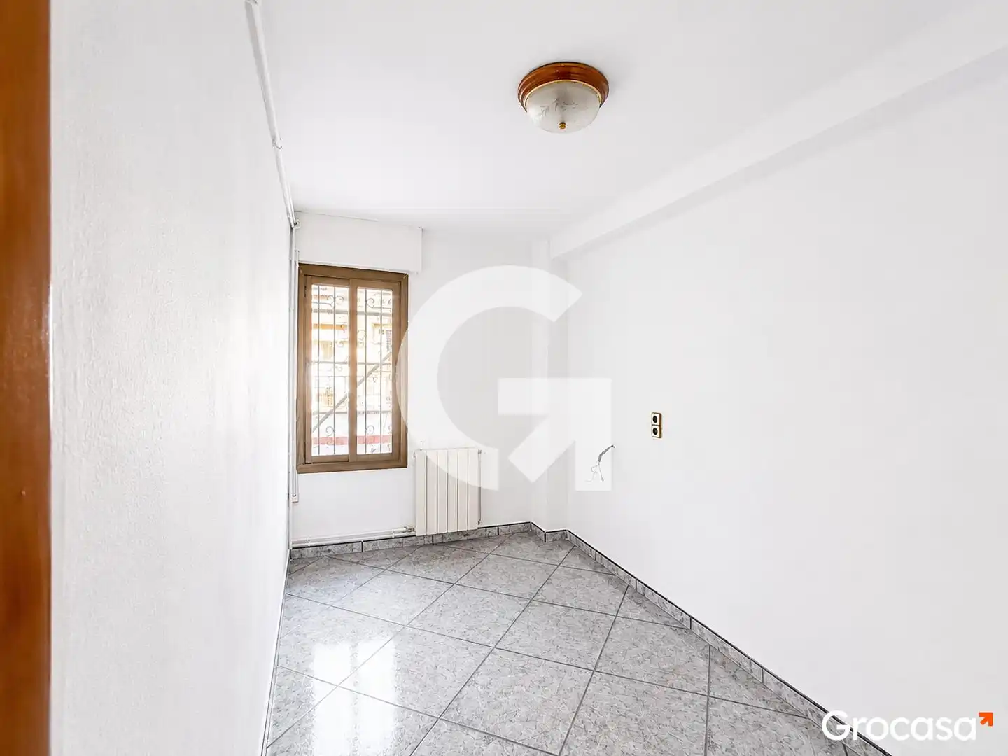 Habitación de Piso en venta en Barcelona con Calefacción, Terraza y Trastero