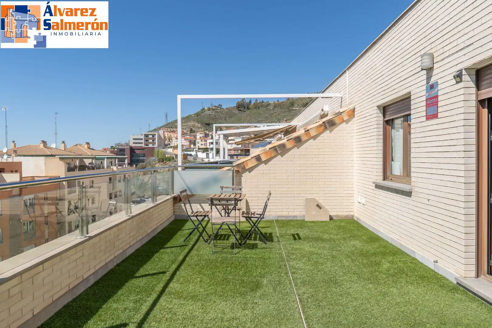 Terraza de Casa adosada en venta en Granada con Aire acondicionado y Terraza