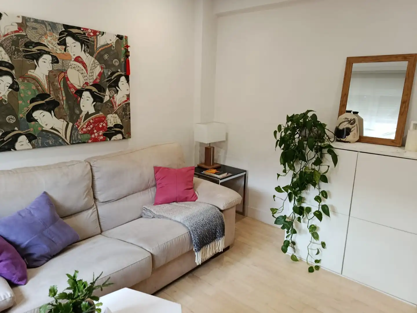 Sala d'estar de Pis en venda en Arrigorriaga amb Calefacció, Moblat i Forn