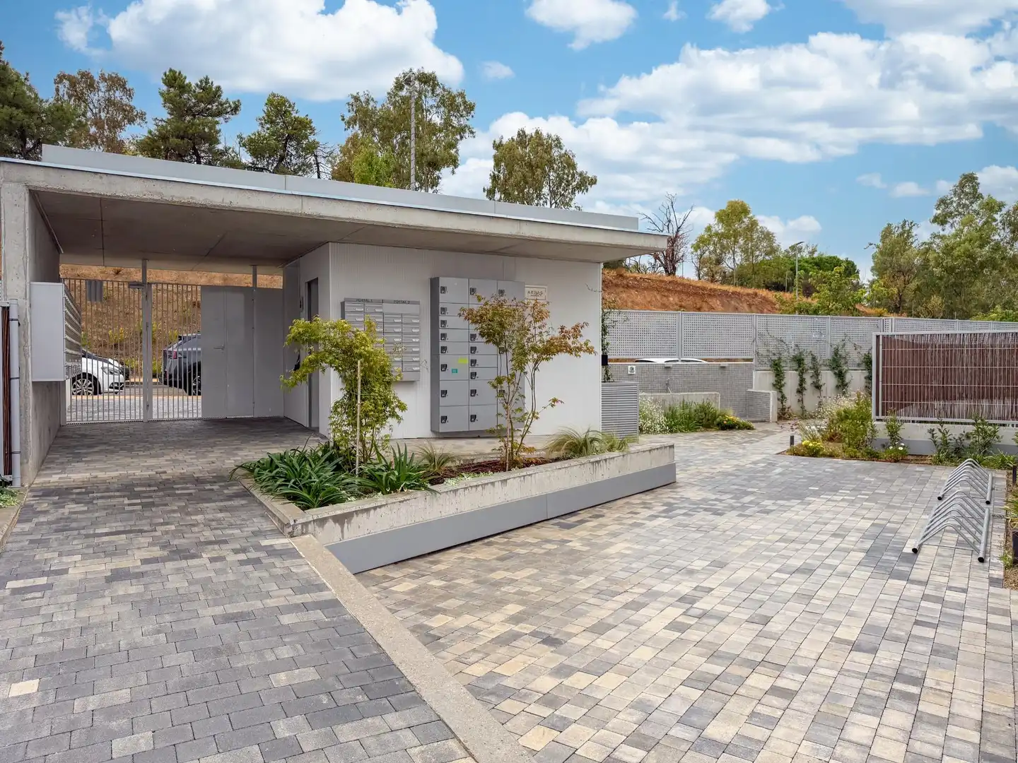 Flat with pool to rent in Cobeña, imagen 41
