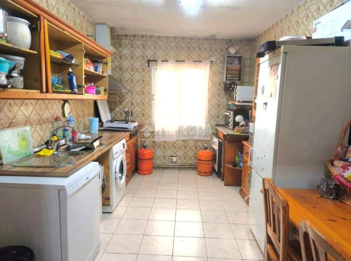 Kitchen of Flat for sale in Torrelaguna  with Balcony