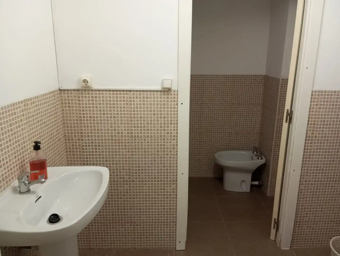 Gewerbefläche zur Miete in Calle Hernán Ruiz, imagen 15