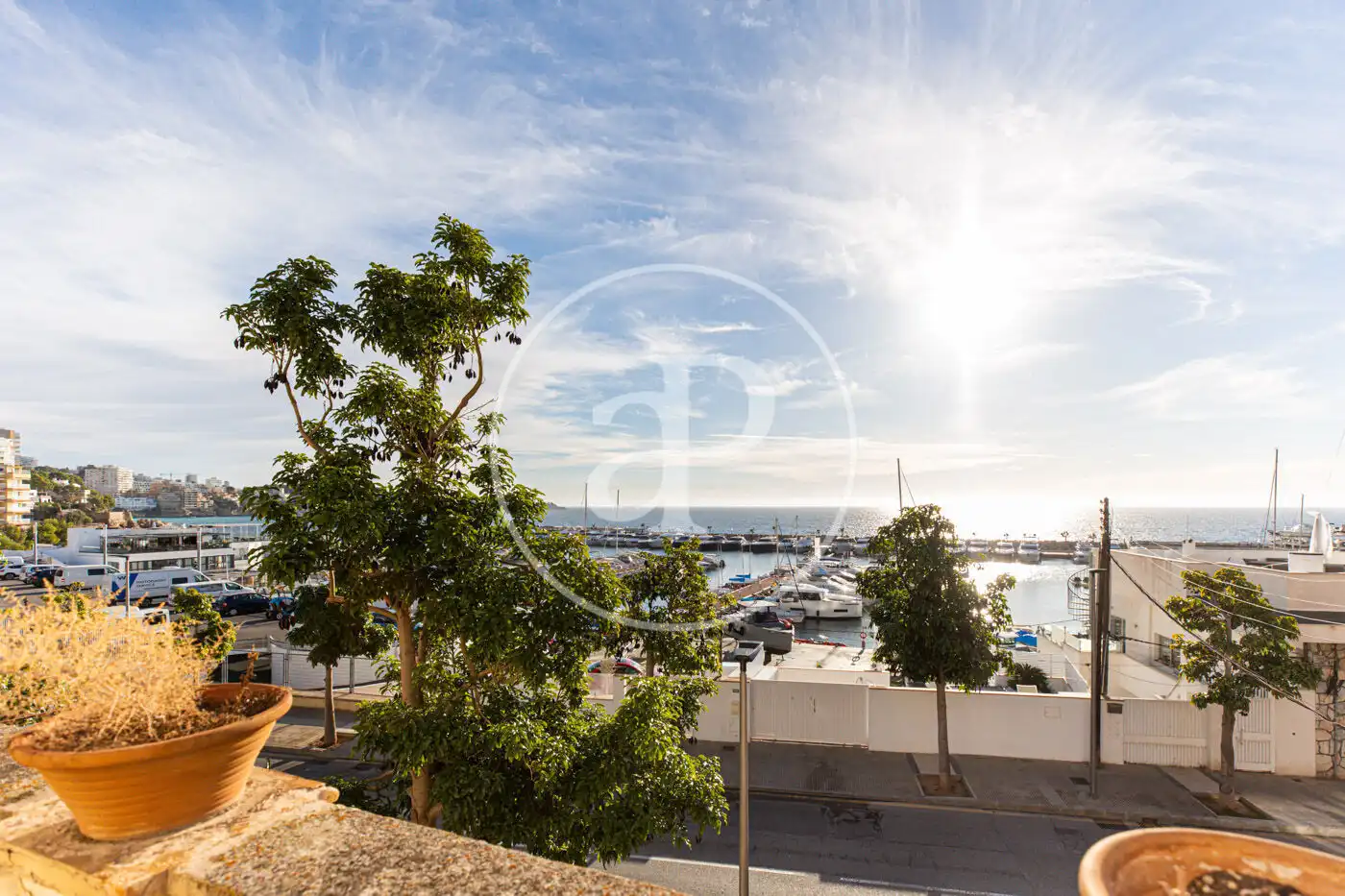 Houses for sale in Carrer de Victorio Luzuriaga, Sant Agustí