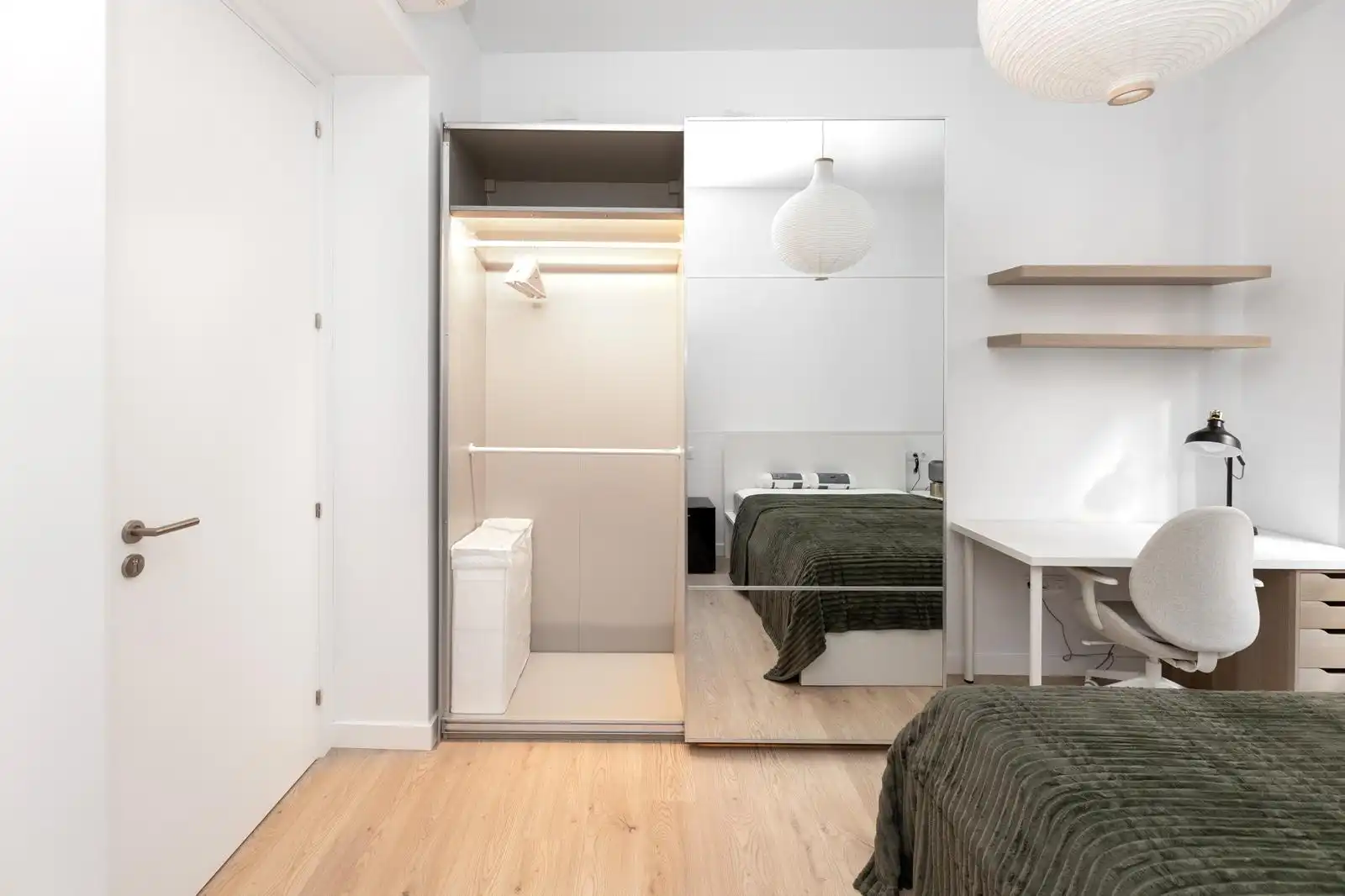 Bedroom of Apartments for rent in Granada  with Air Conditioner, Heating and Parquet flooring
