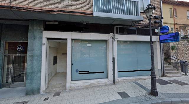 Local comercial en Venta en Calle Francisco Salinas en San Pedro de la Fuente