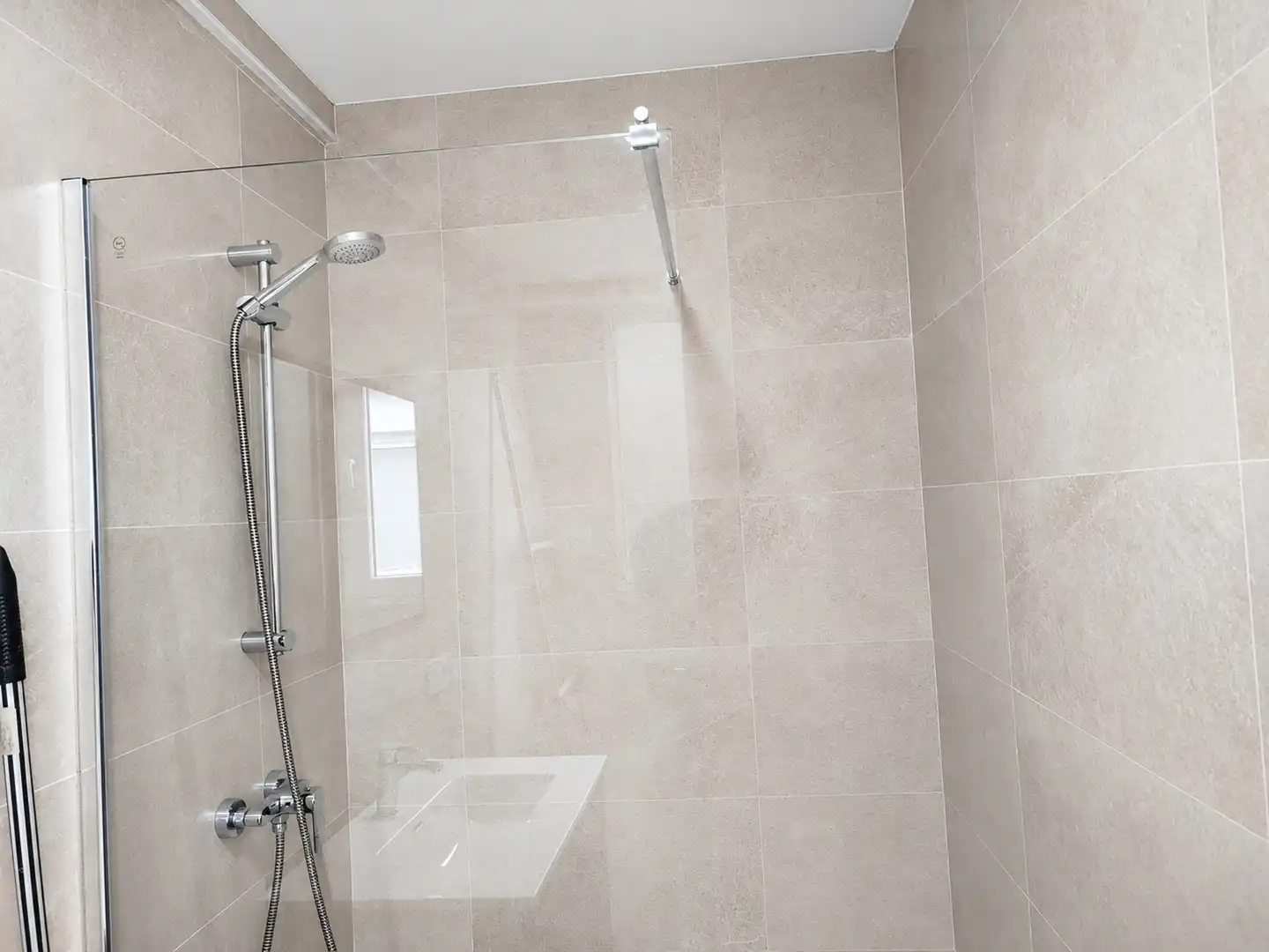Baño de Piso de alquiler en Santander con Amueblado y Horno