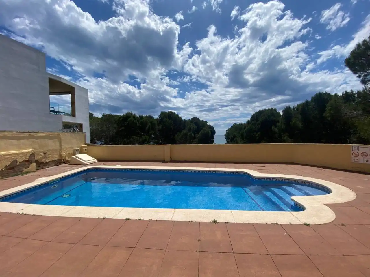 Piscina de Casa adosada en venta en Mont-roig del Camp con Aire acondicionado, Parquet y Terraza