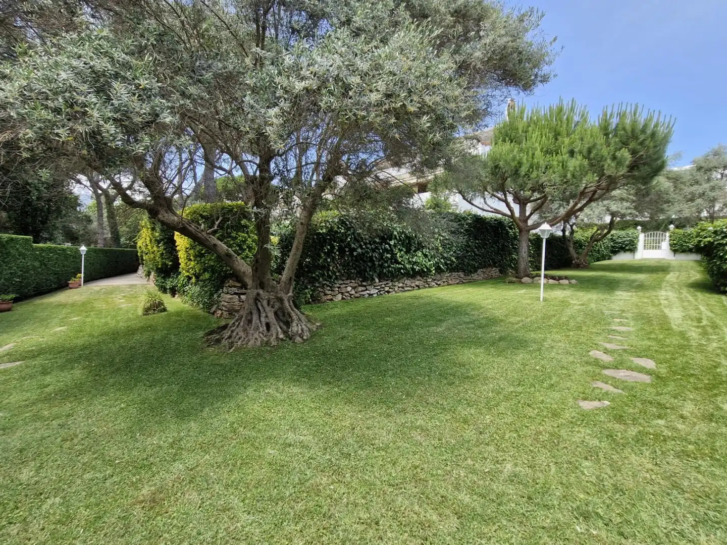Jardí de Planta baixa en venda en Castell d'Aro, Platja d'Aro i s'Agaró amb Aire condicionat, Calefacció i Jardí privat