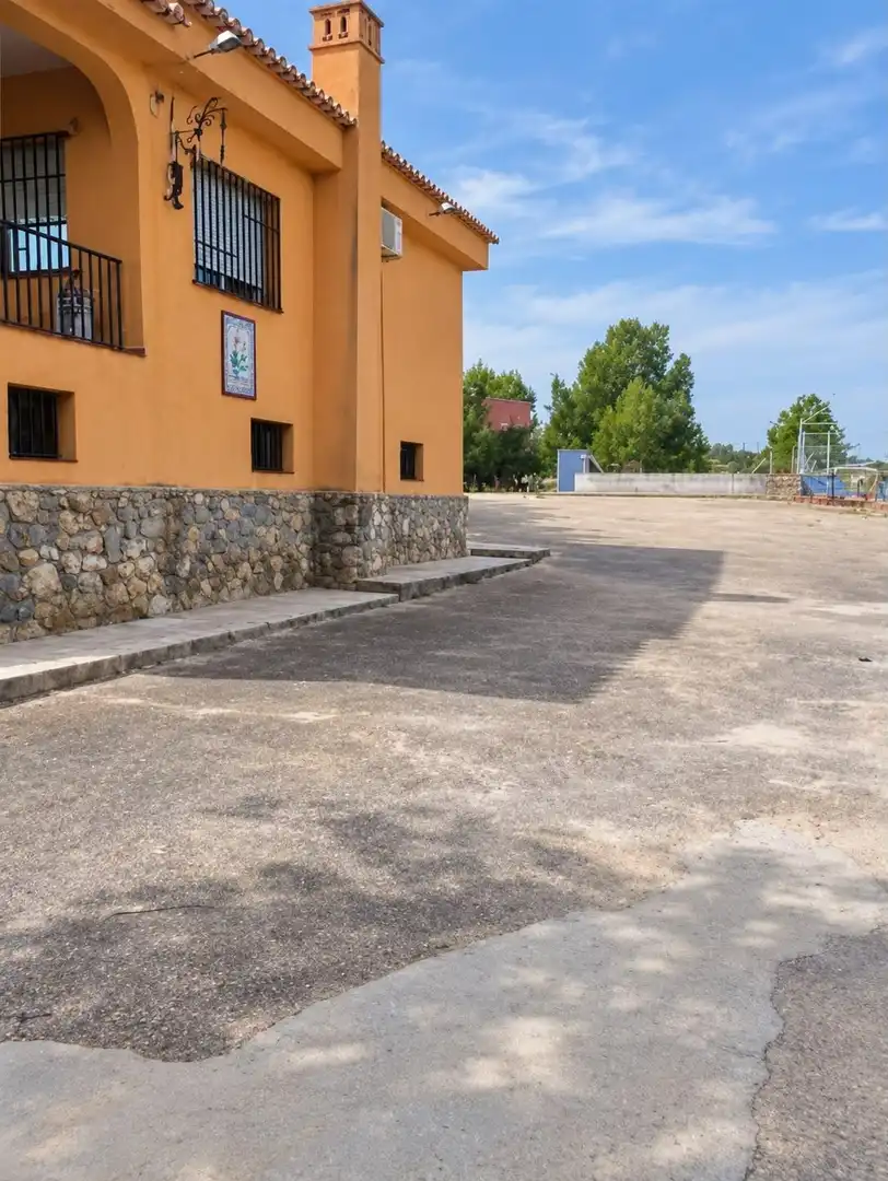 Casa amb terrassa en venda a Plaza Plaza Polígono Número Catorce, imagen 2