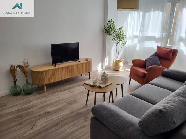 Piso en Alquiler en El Palo