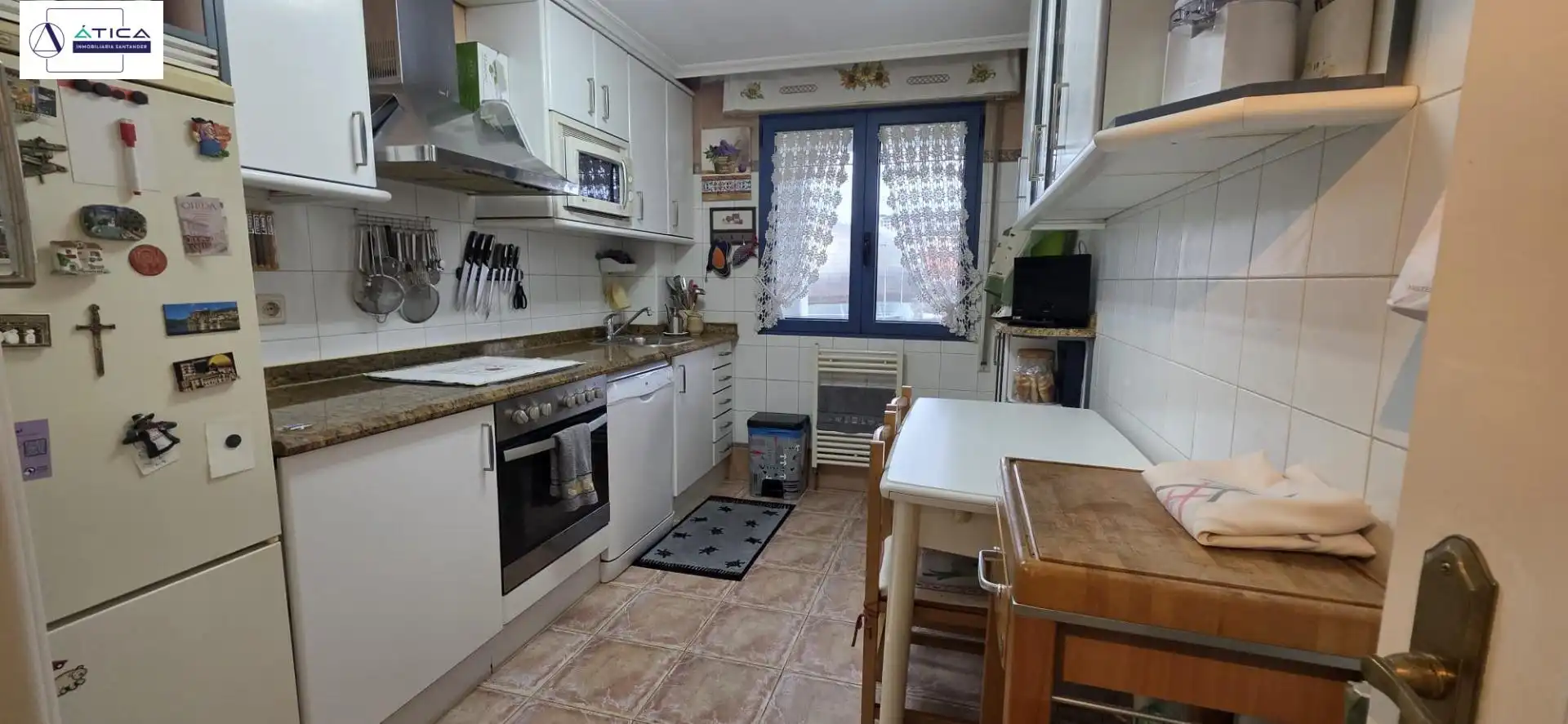 Cocina de Piso en venta en Santander con Calefacción