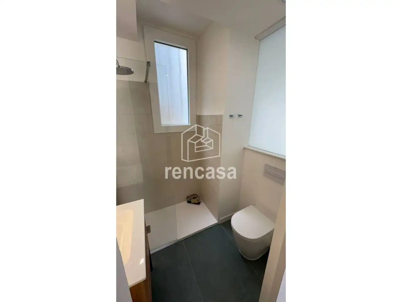 Badezimmer von Wohnung zur Miete in Lleida mit Klimaanlage, Heizung und Terrasse