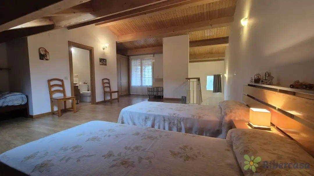 Dormitori de Casa o xalet en venda en Cervera del Río Alhama amb Calefacció, Terrassa i Traster