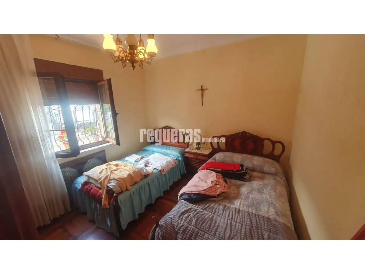 Bedroom of Houses for sale in Corvera de Asturias  with Heating, Parquet flooring and Furnished