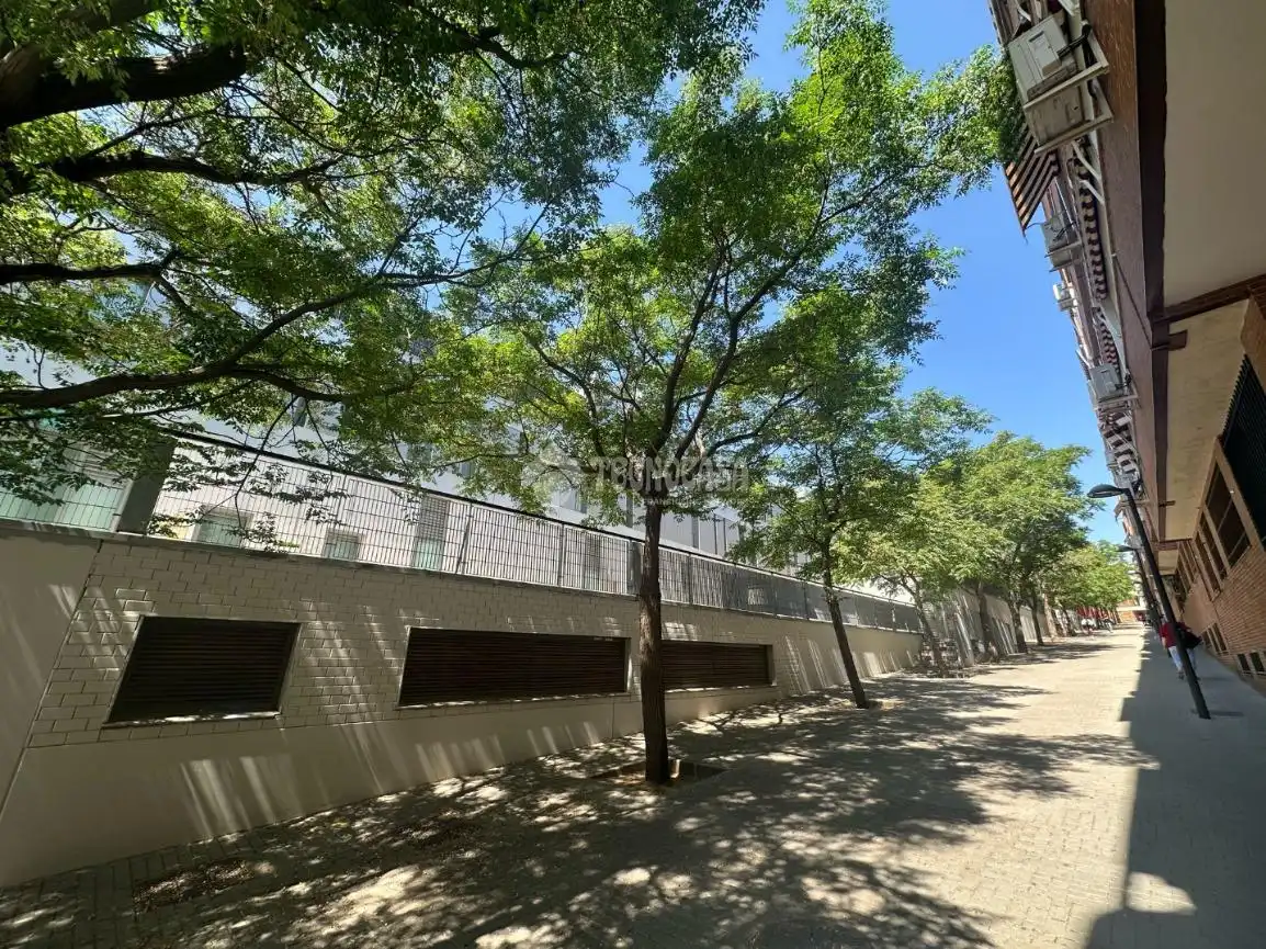 Vista exterior de Pis en venda en San Sebastián de los Reyes amb Terrassa i Balcó