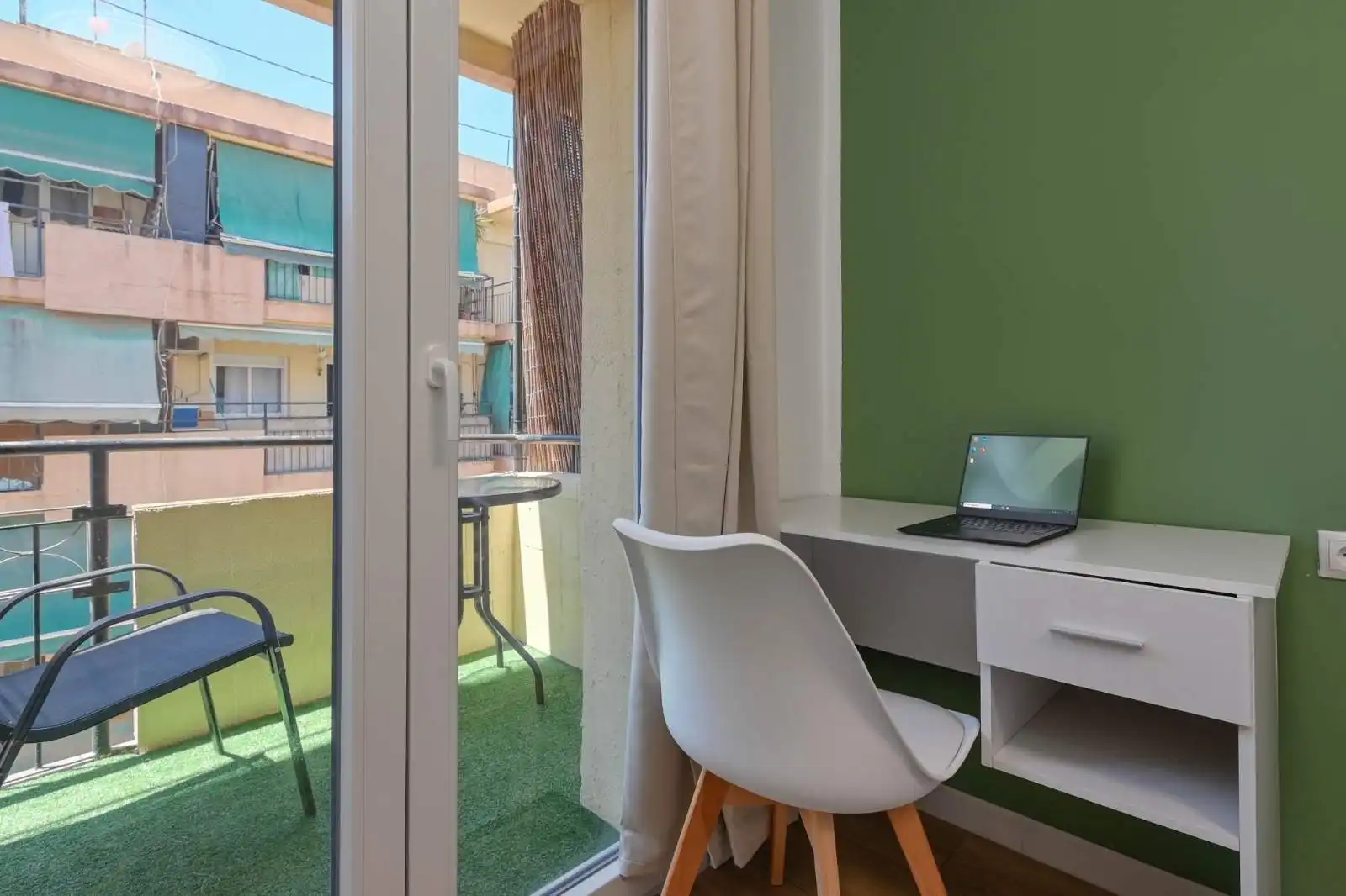Balcony of Flat for share in Alicante / Alacant  with Air Conditioner and Furnished