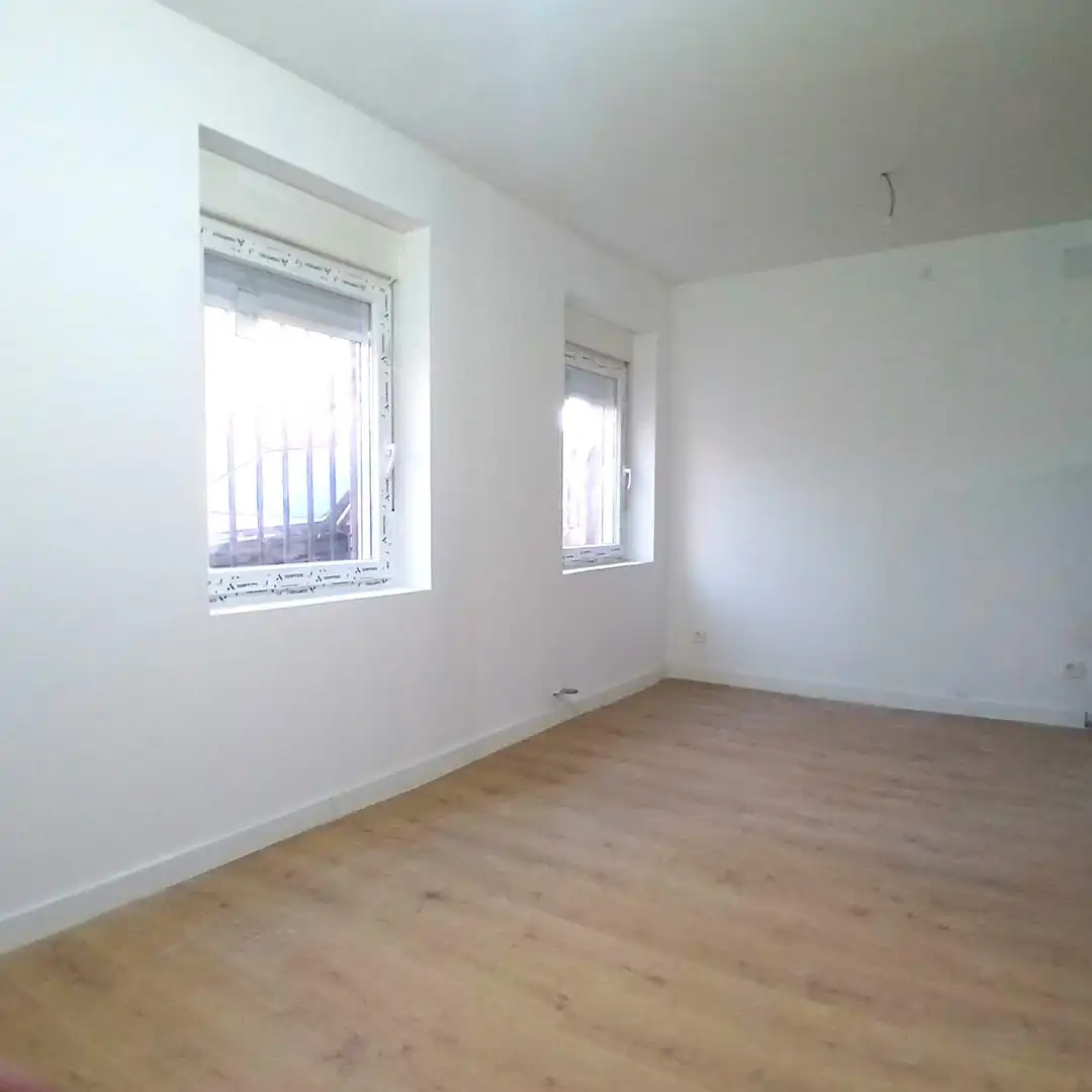 Habitación de Apartamento en venta en San Andrés del Rabanedo con Parquet y Trastero